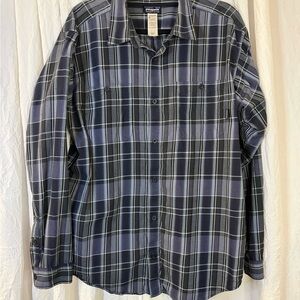 Patagonia Men's plaid Button Down Shirt - Black and Blue